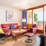 Corinna Apartment *
